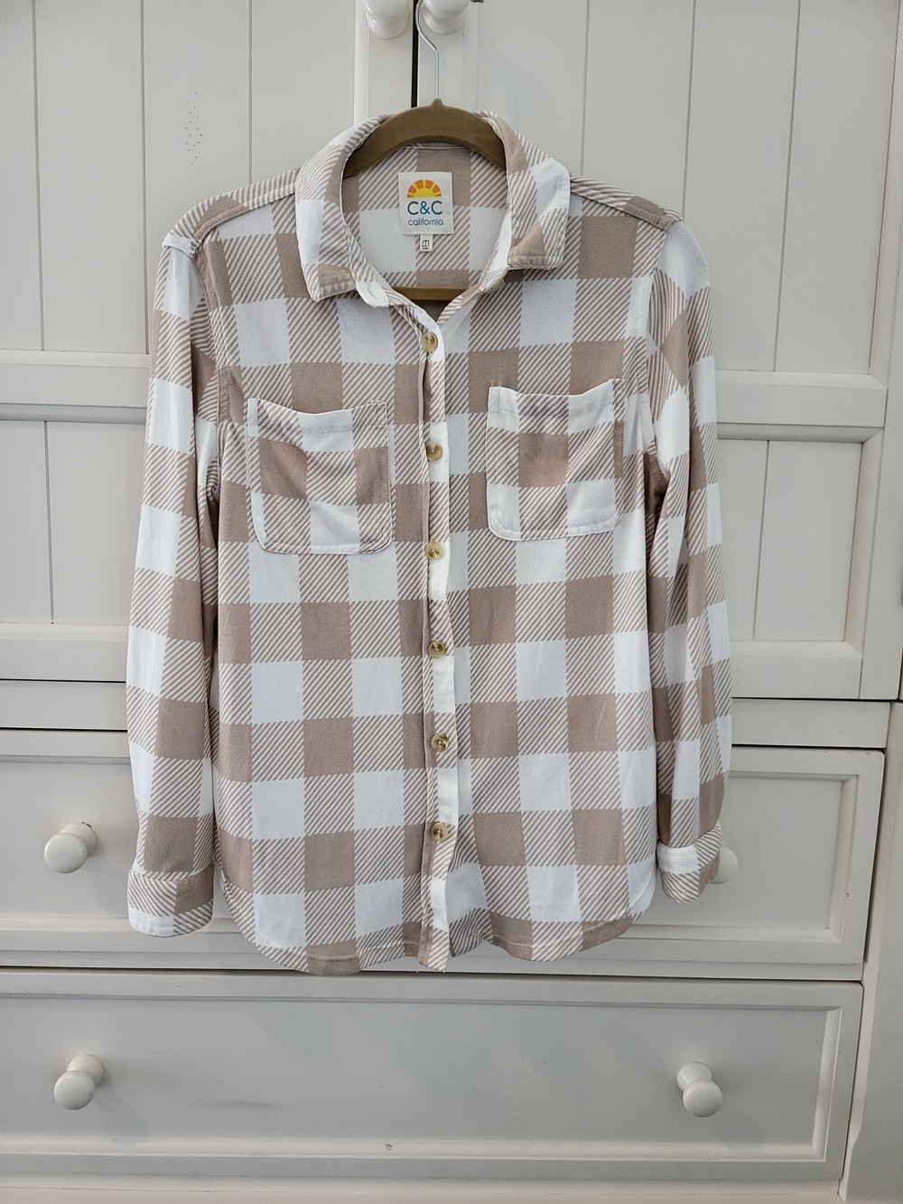 C&C California Women’s M Beige and White Check Button-Up Shirt